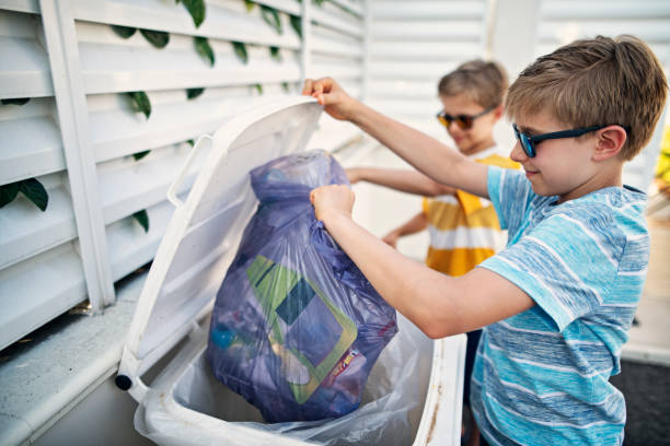 Best Commercial Cleanout Services  in Farmersville, CA